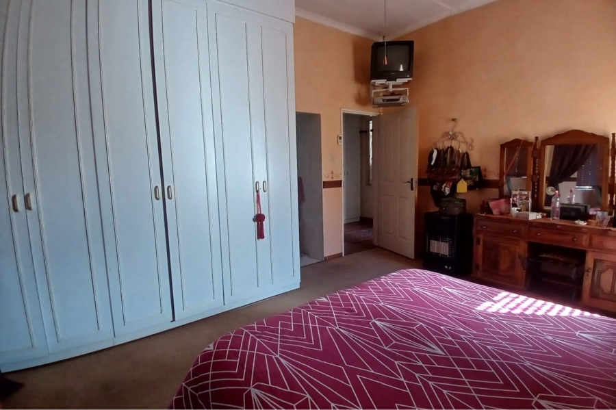 4 Bedroom Property for Sale in Herlear Northern Cape